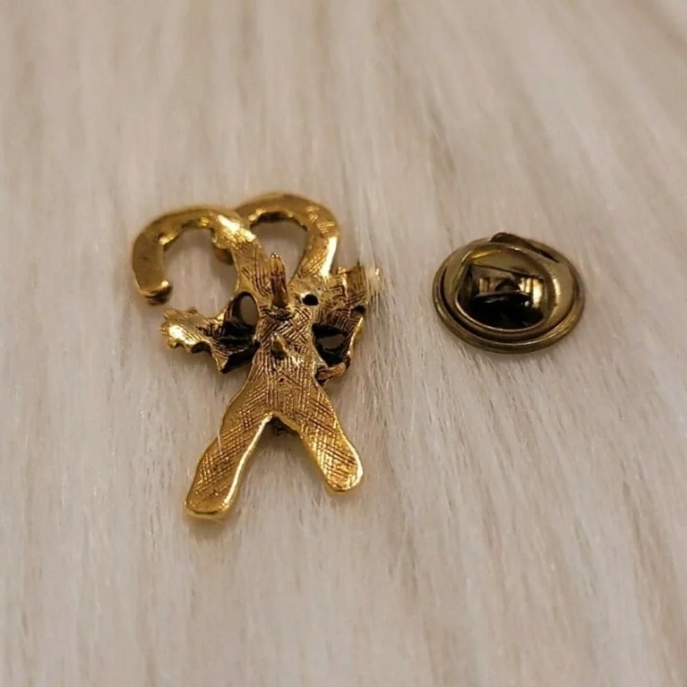 Vintage Double Candy Cane Pin Christmas Gold Tone Metal Ribbon Bow Textured 5972